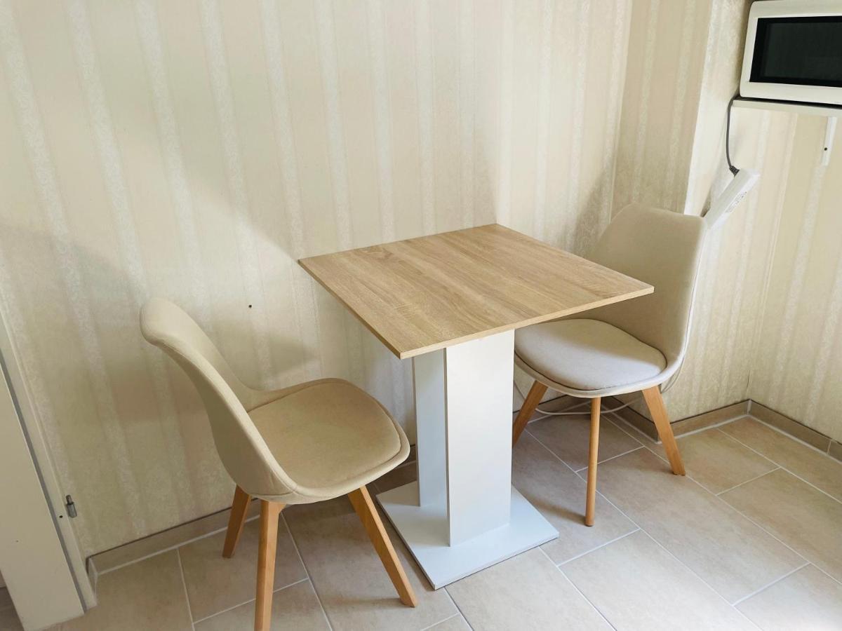 Privatunterkunft Mit Bad Und Kueche In Seenaehe Zulpich Esterno foto